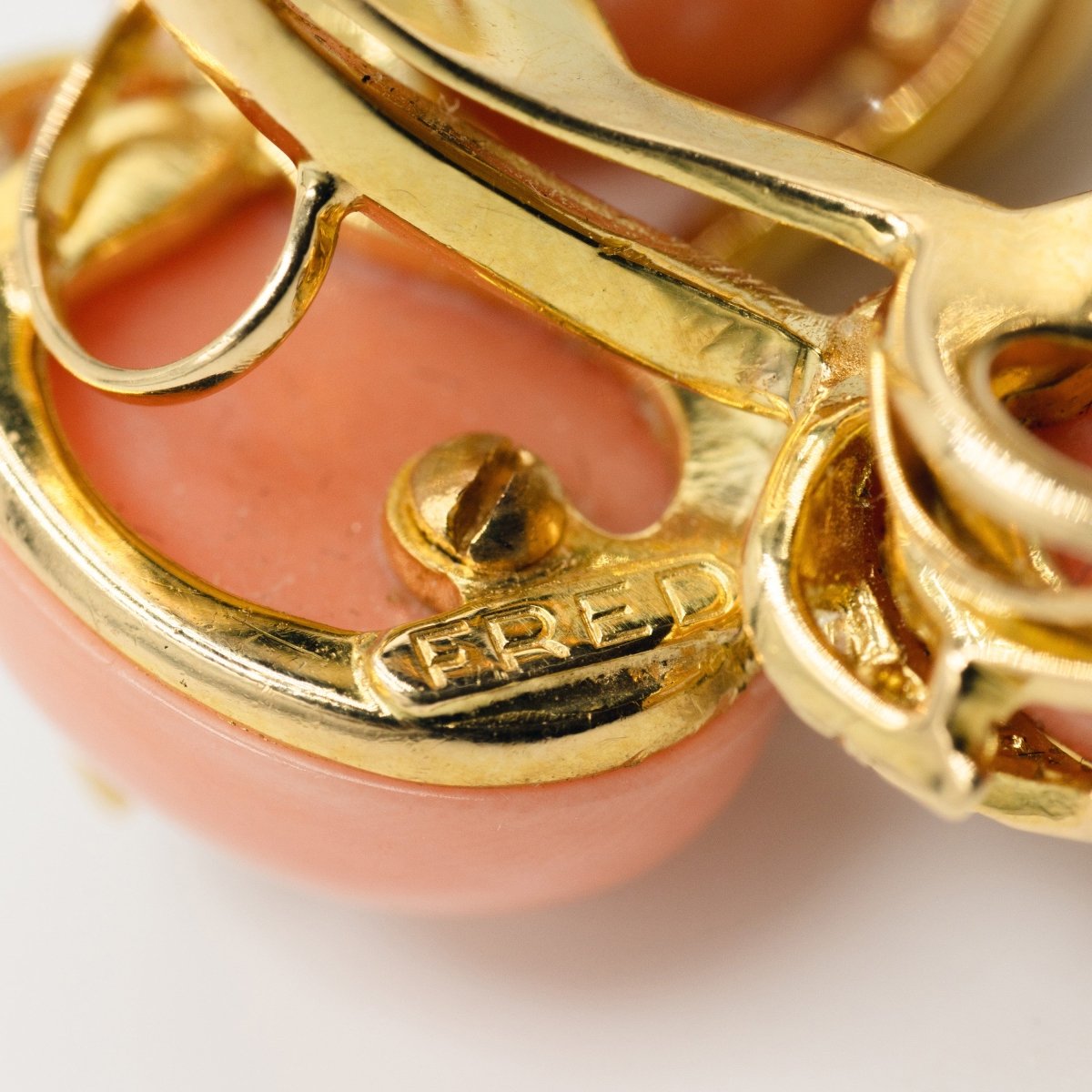 Bague FRED en or jaune, corail et diamants. Prix sur Demande – Image 9