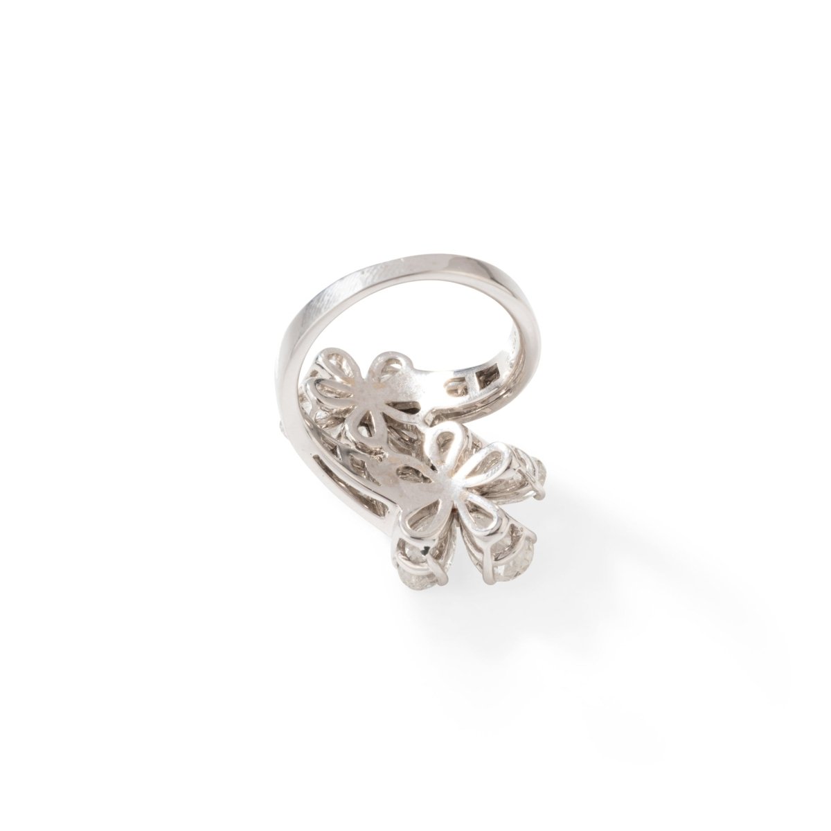 Bague Toi et Moi Maison BULGARI Fleurs en or blanc et diamants. Prix sur Demande – Image 5